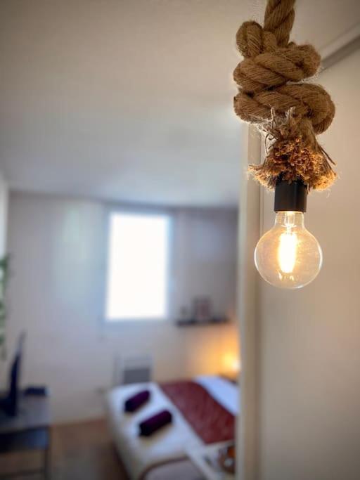 Splendide Studio Moderne - Proche Centre - Laverie Nîmes Zewnętrze zdjęcie